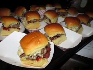 NY_Burger_Week_Guns_n_Roses_Appetite_For_Destruction_Burger_Beer_Dinner_050113__5488