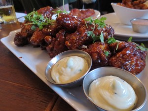 Wing_Off_21_NYC_Best_hot_wings_fatty_crab_distilled_111713_6456