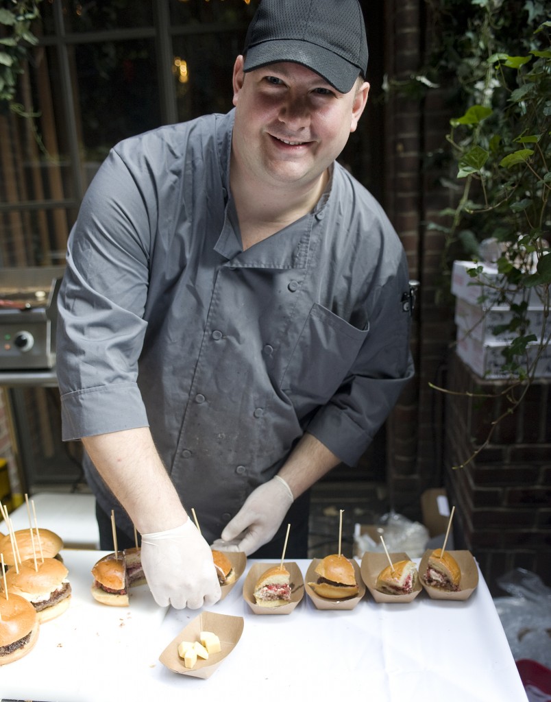 NY_The_Burger_Week_NYC_2014_Event_NY_Burger_Feast_Hudson_Hotel_Bash_NY_Burger_Feast_Burger_Maker__0007