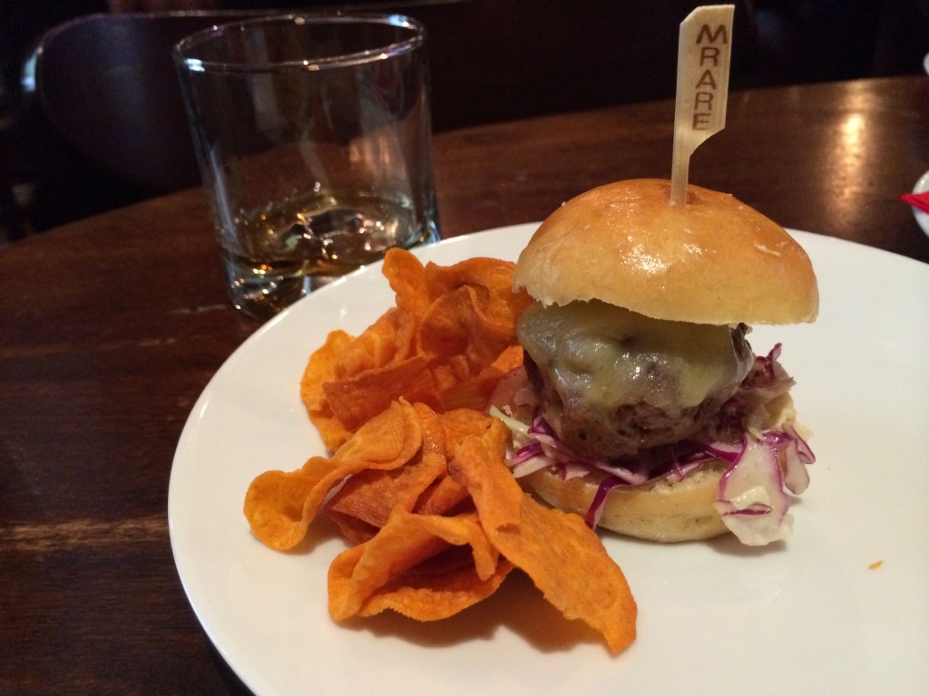 NY_The_Burger_Week_NYC_2014_Rare_Bar_And_Grill_Boozy_Burger_brunch_050414_4381