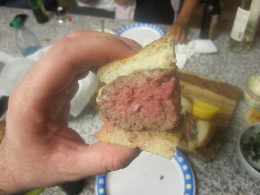 dicksons-farmstand-meats-burger-conquest-grilling-masterpiece-recipe-8020-burger-IMG_7658