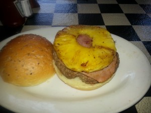 Pauls_Da_Burger_Joint__NY_Burger_Week_Burger_Conquest_Off_Menu_Delivery_Maui Wowie