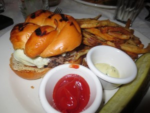 NY_Burger_Week_Hardings_Bourbon_Burger_Dinner_050213__5535